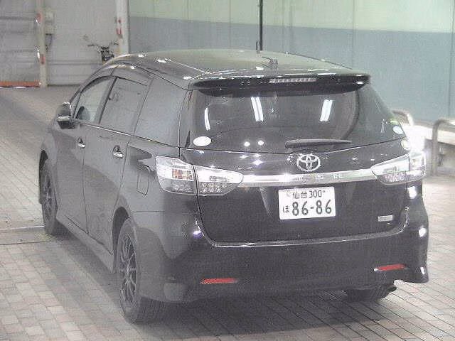 TOYOTA WISH
