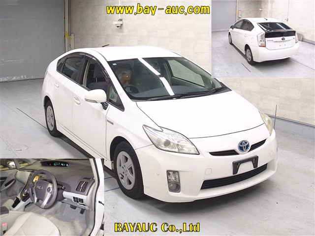 TOYOTA PRIUS