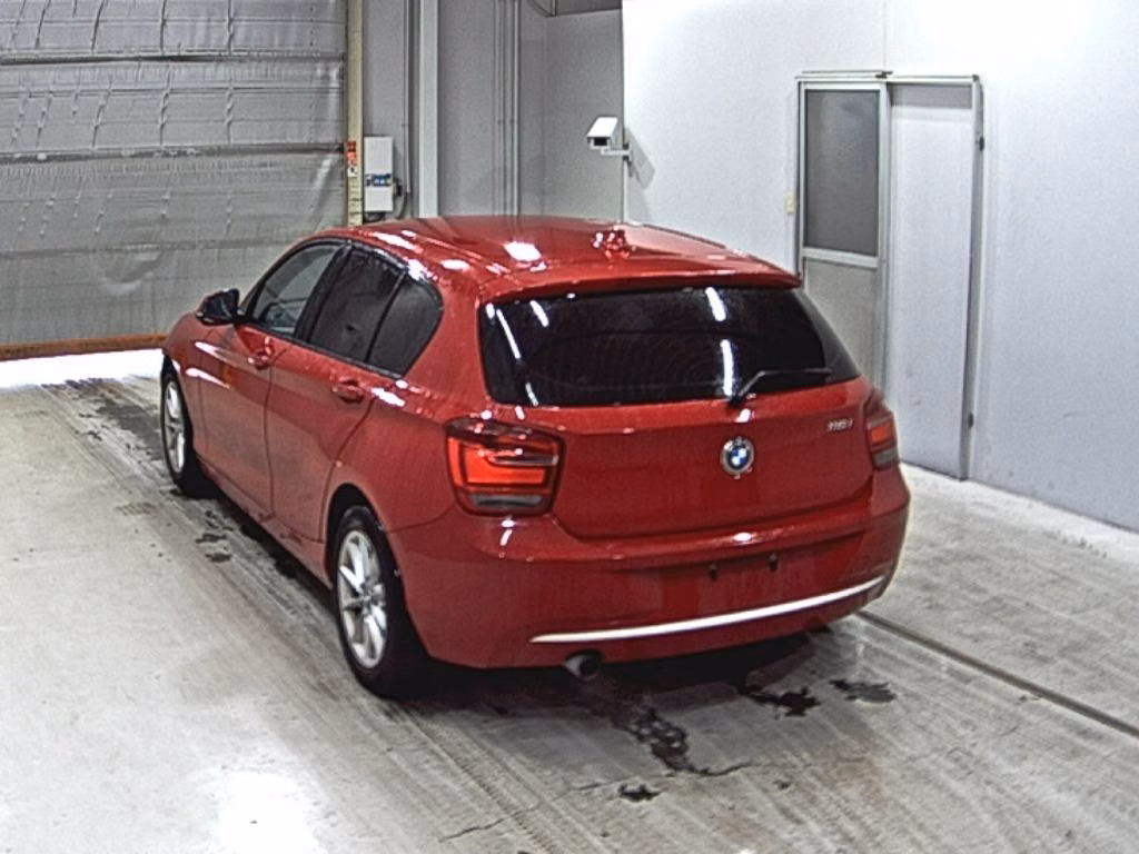 BMW 1-SERIES