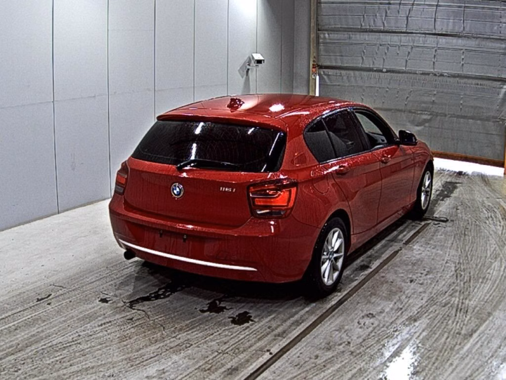 BMW 1-SERIES