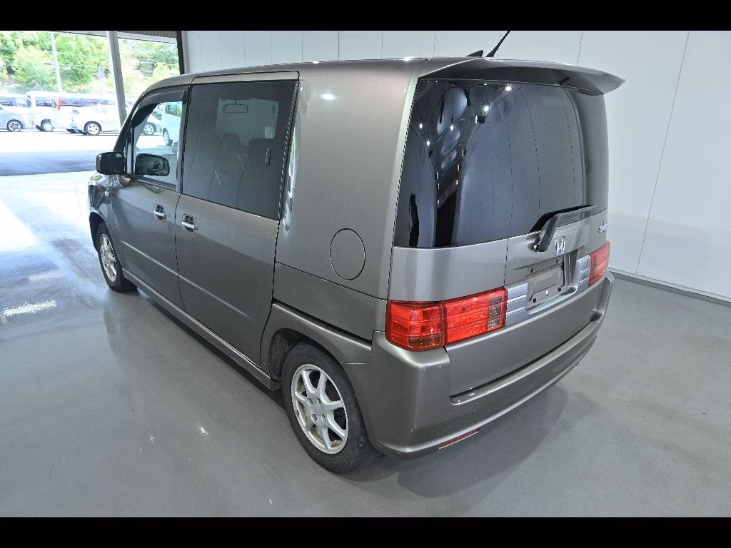 HONDA MOBILIO SPIKE