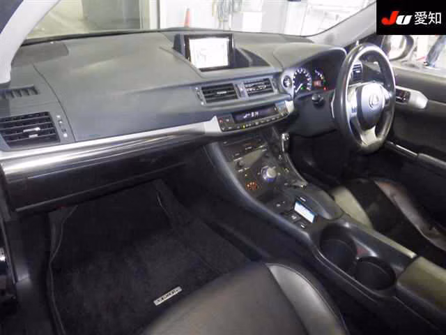 LEXUS CT200H