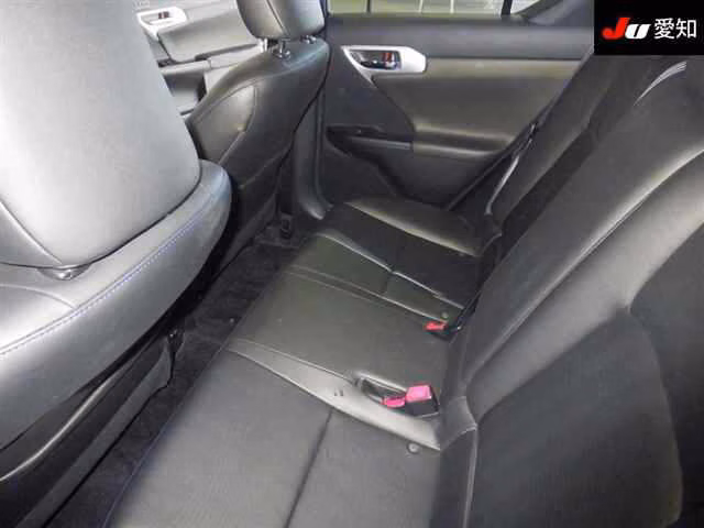 LEXUS CT200H