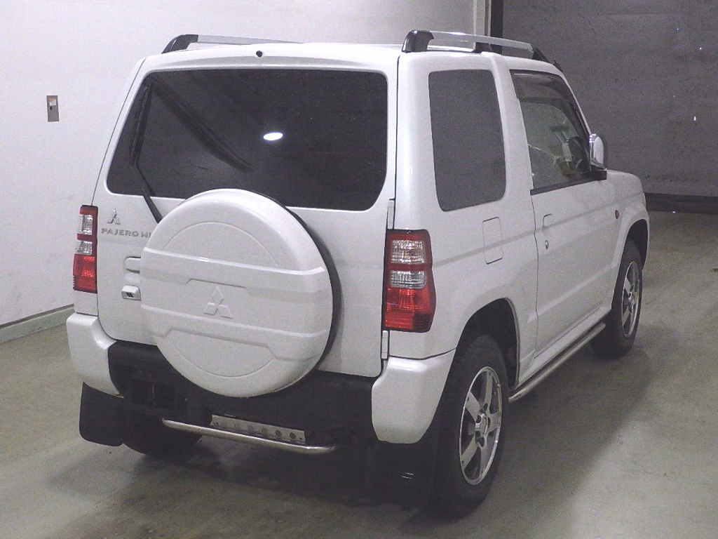 MITSUBISHI PAJERO MINI