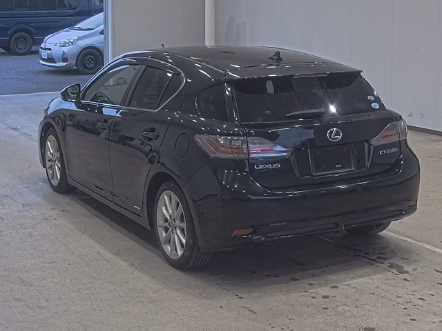 LEXUS CT200H
