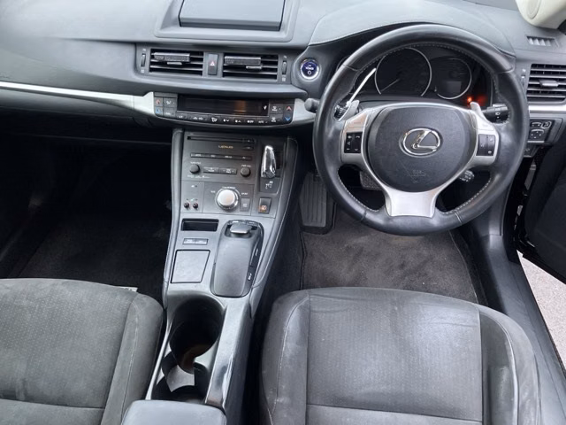LEXUS CT200H