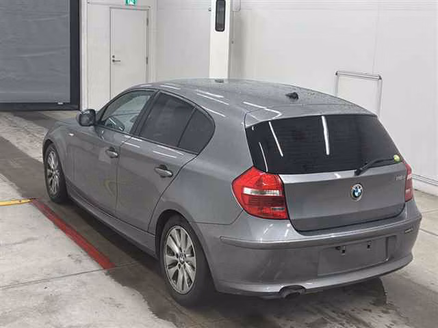 BMW 1-SERIES