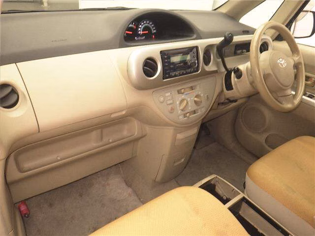 TOYOTA PORTE