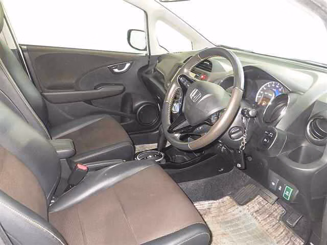 HONDA FIT SHUTTLE