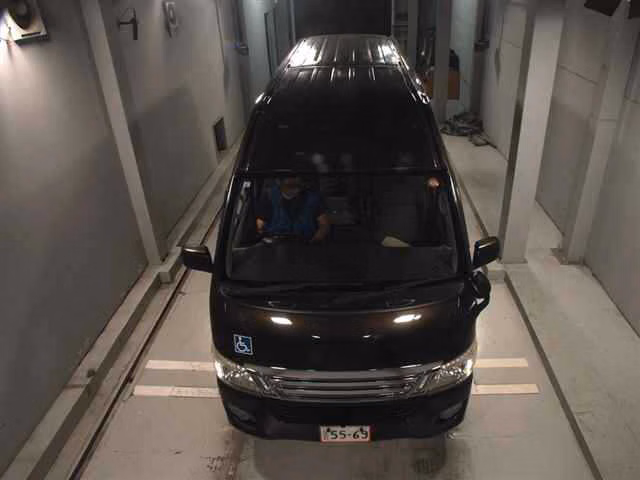 NISSAN NV350 CARAVAN