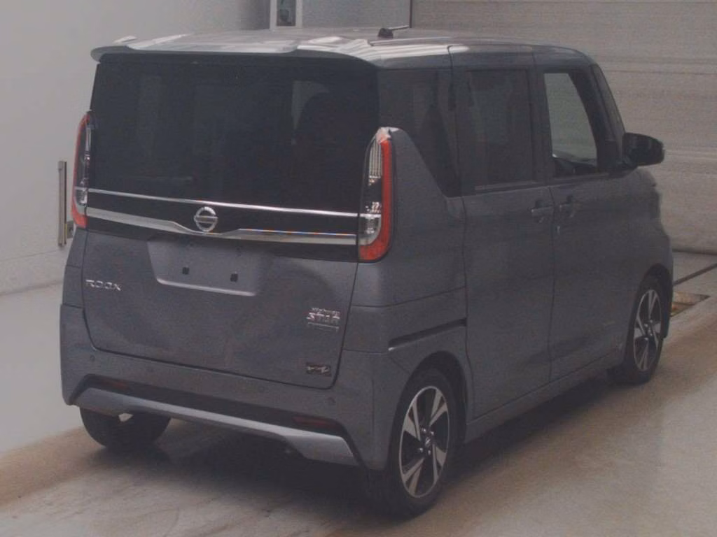 NISSAN ROOX