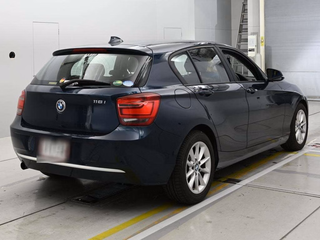 BMW 1-SERIES