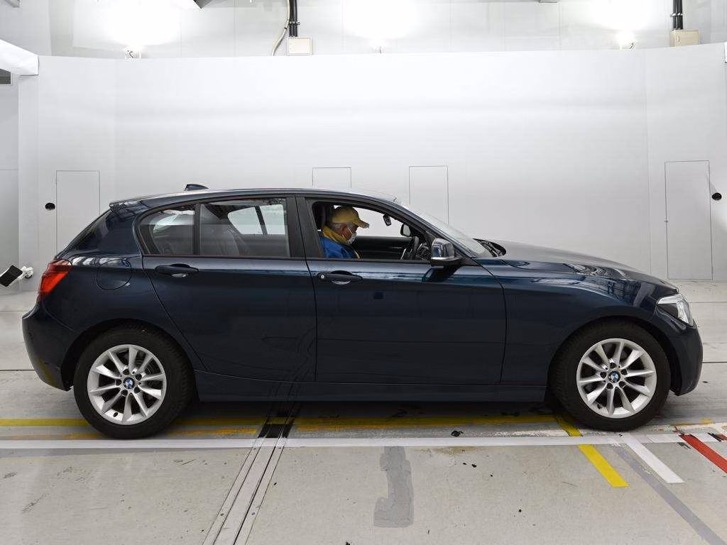 BMW 1-SERIES