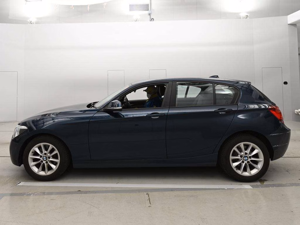 BMW 1-SERIES