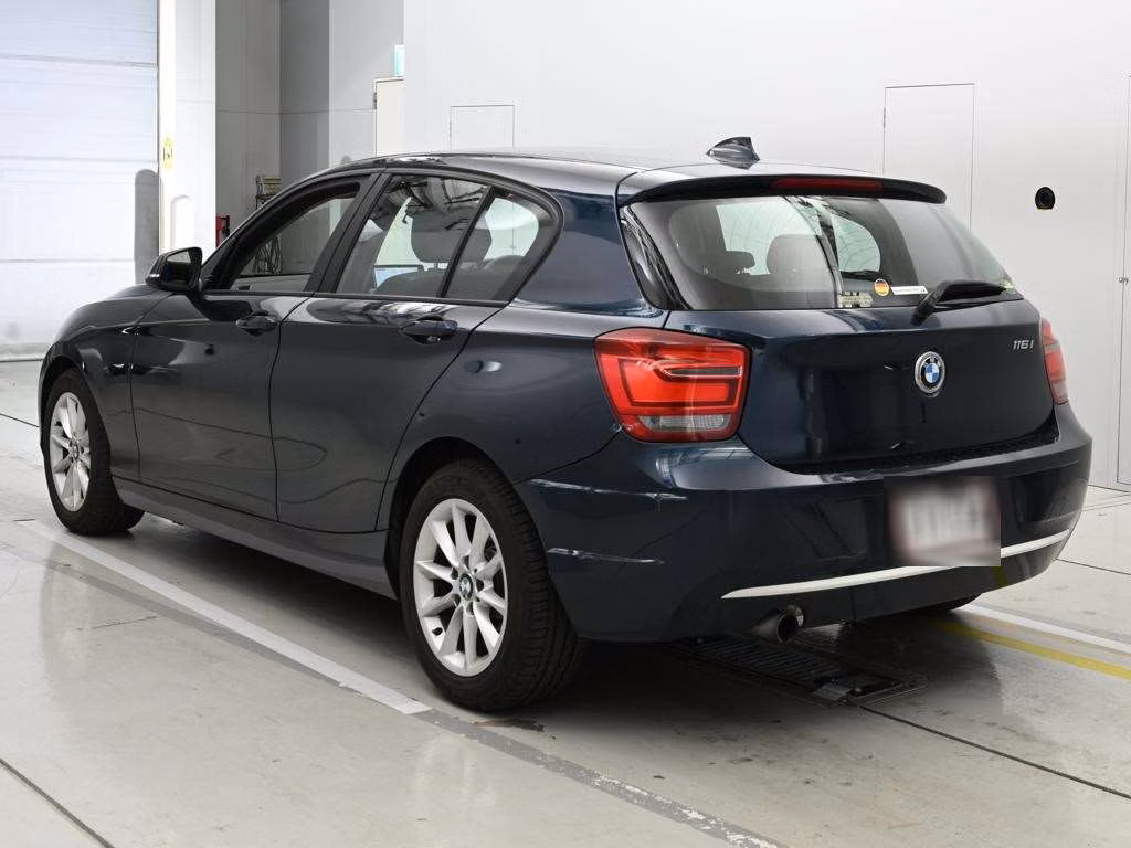 BMW 1-SERIES