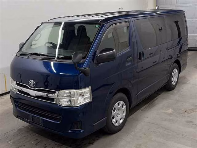 TOYOTA REGIUS ACE