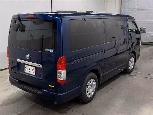 TOYOTA REGIUS ACE