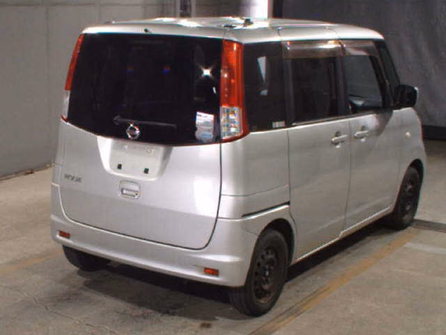 NISSAN ROOX