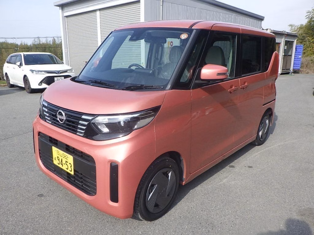NISSAN ROOX