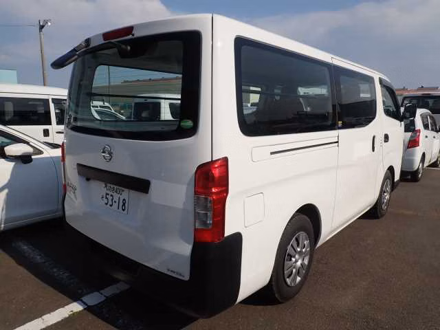NISSAN NV350 CARAVAN