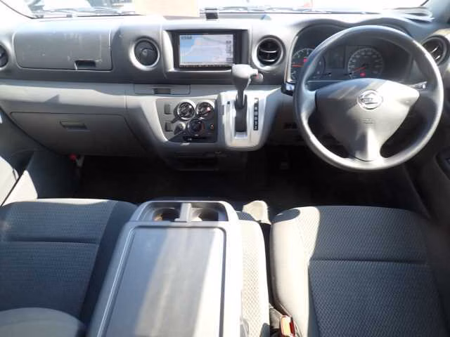 NISSAN NV350 CARAVAN