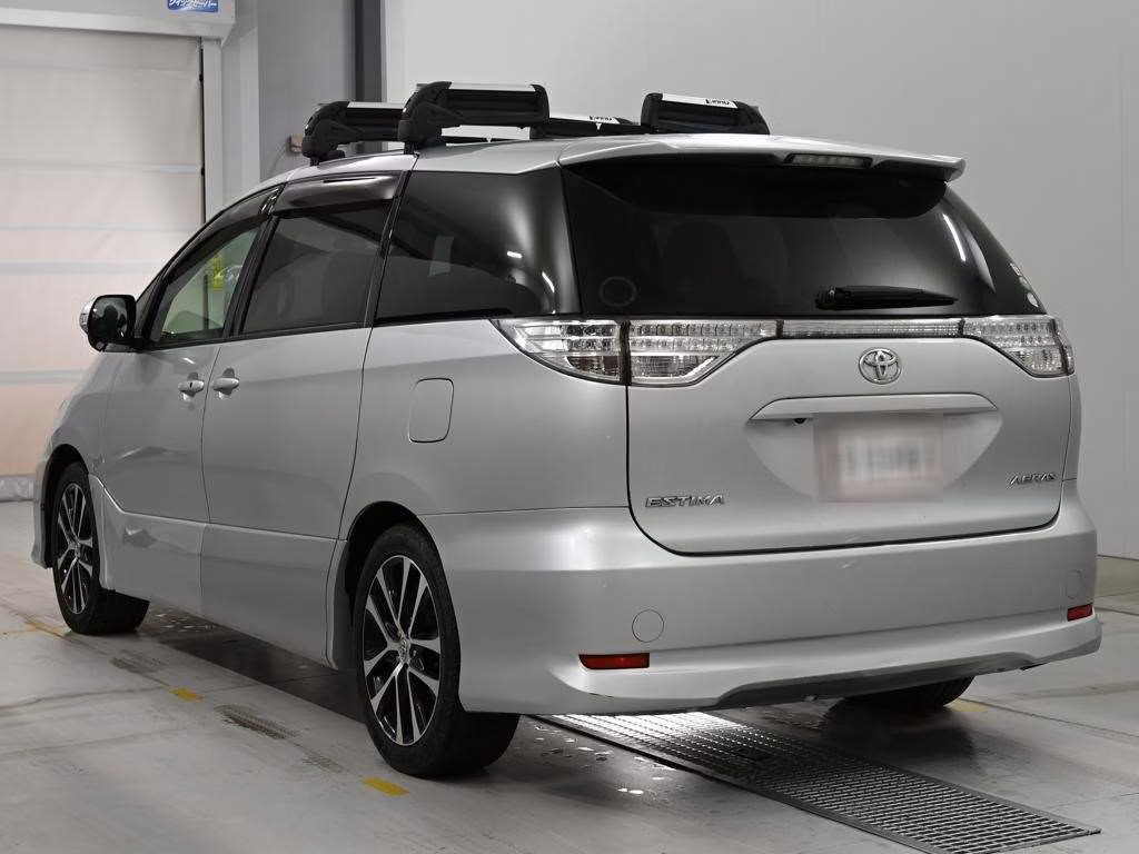 TOYOTA ESTIMA