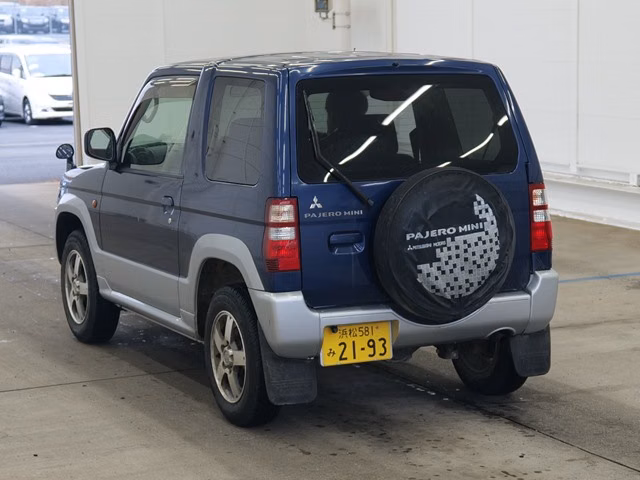 MITSUBISHI PAJERO MINI