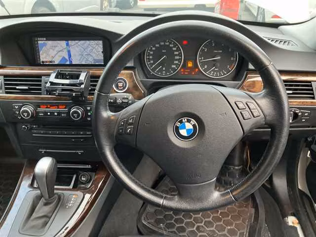 BMW 3-SERIES