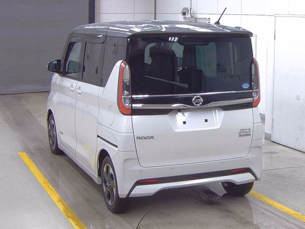 NISSAN ROOX