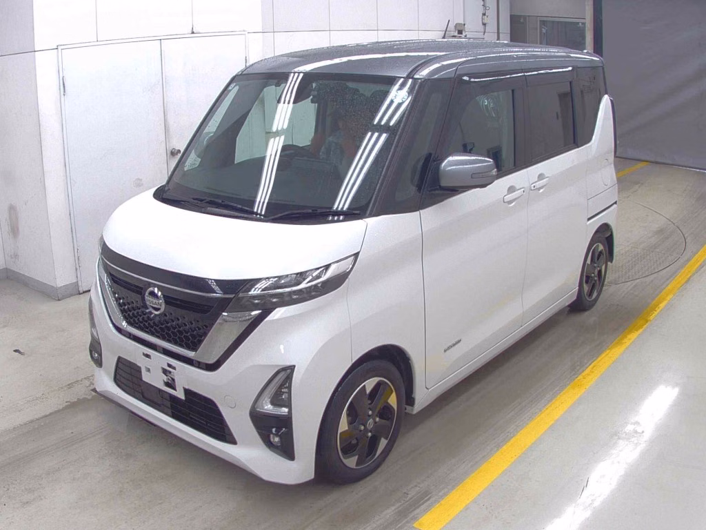 NISSAN ROOX