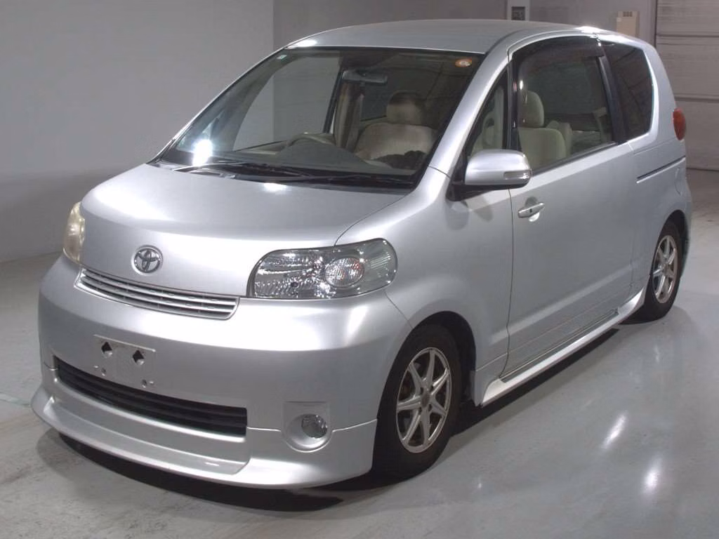 TOYOTA PORTE