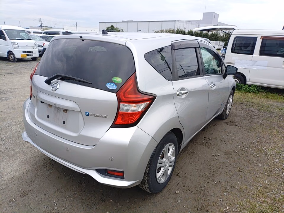 NISSAN NOTE