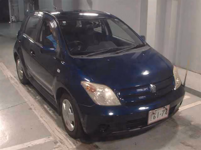 TOYOTA IST
