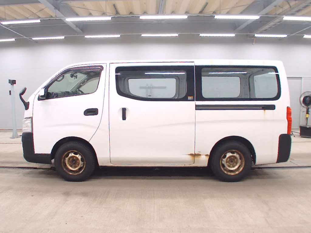 NISSAN NV350 CARAVAN