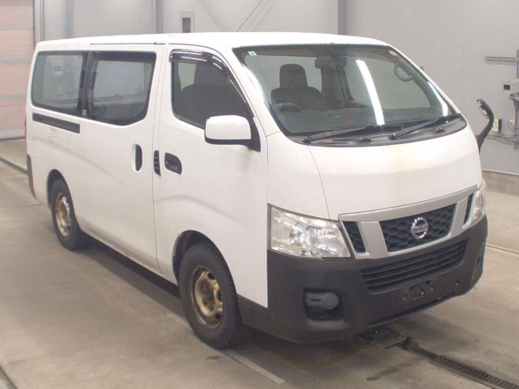 NISSAN NV350 CARAVAN