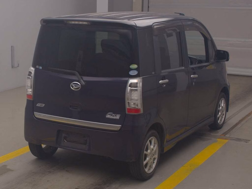 DAIHATSU TANTO EXE