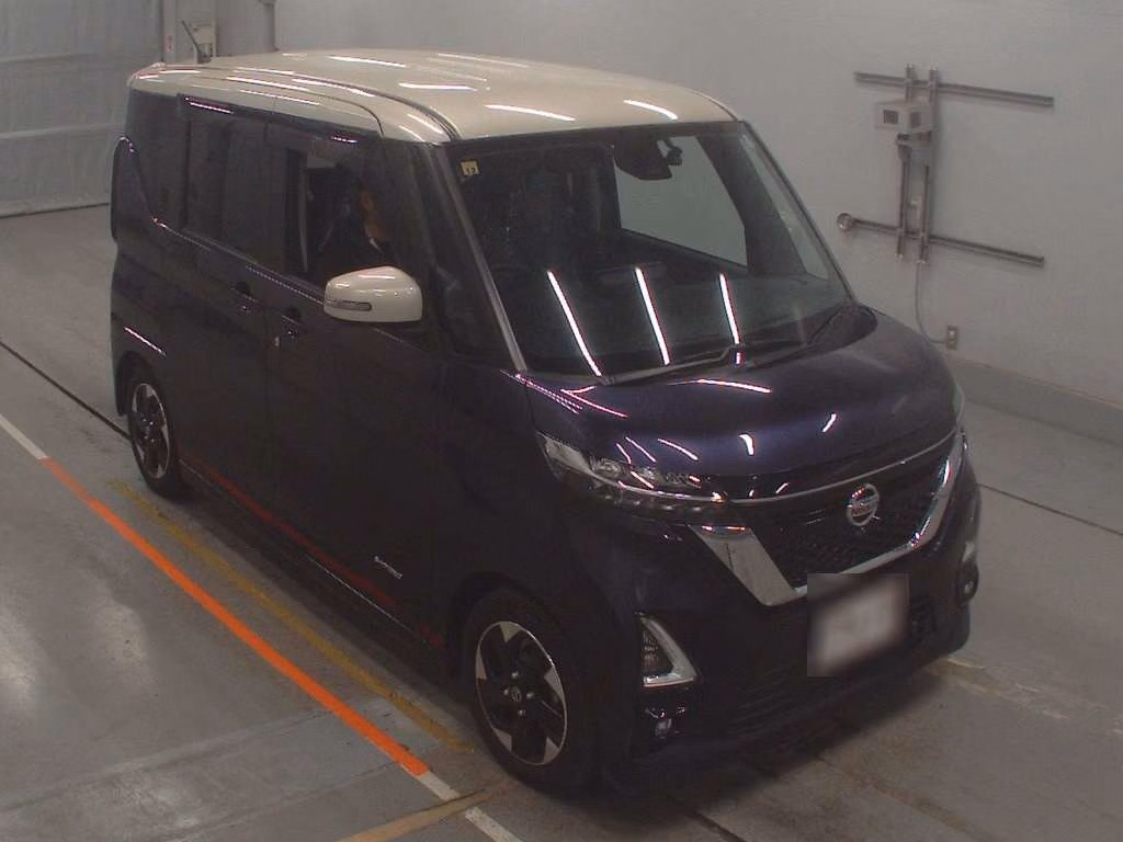 NISSAN ROOX
