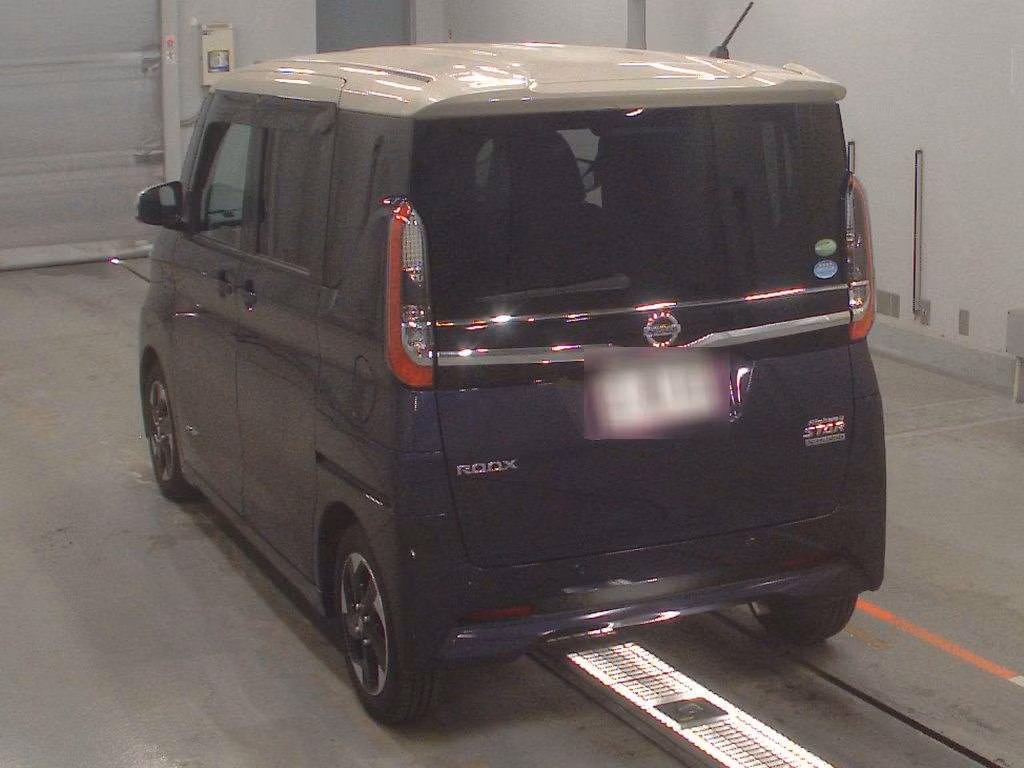 NISSAN ROOX