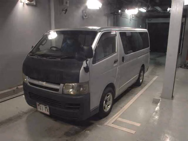 TOYOTA REGIUS ACE