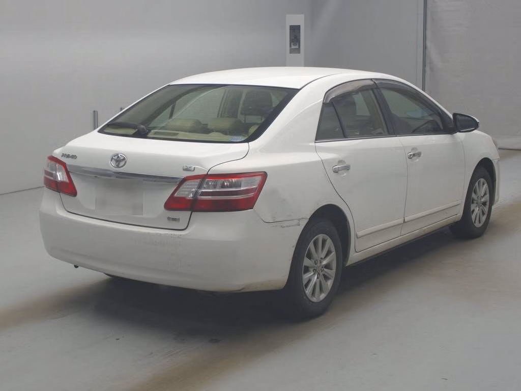 TOYOTA PREMIO