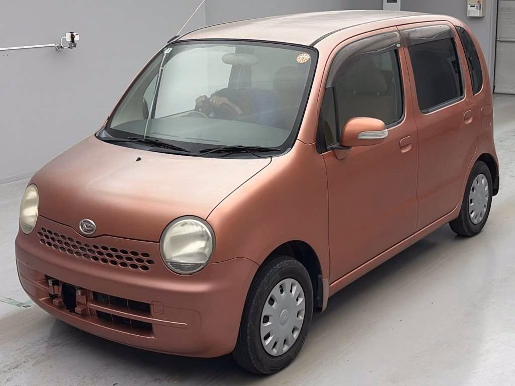 DAIHATSU MOVE LATTE