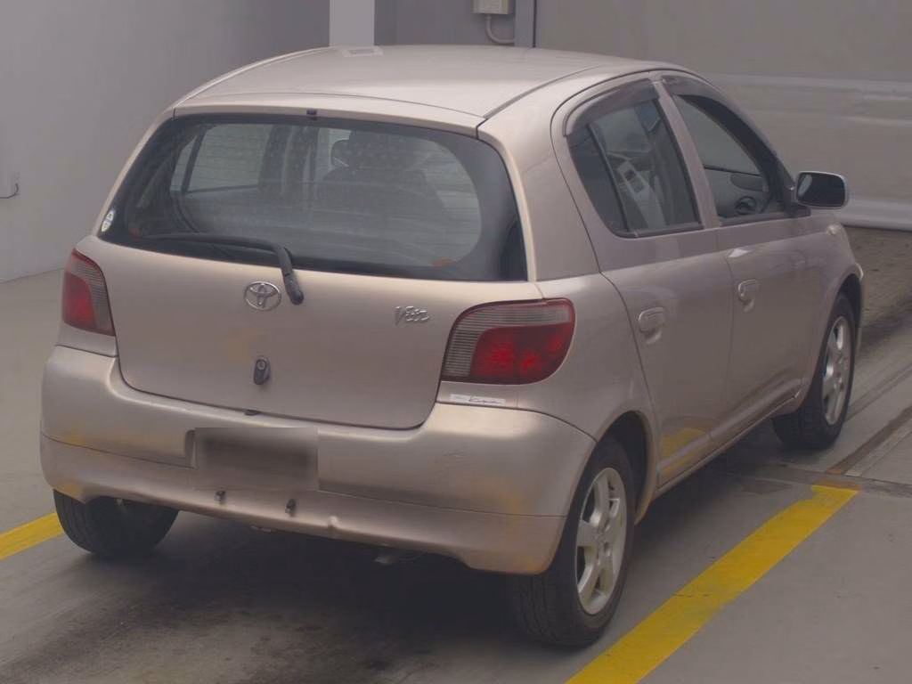 TOYOTA VITZ