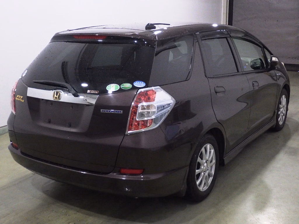 HONDA FIT SHUTTLE