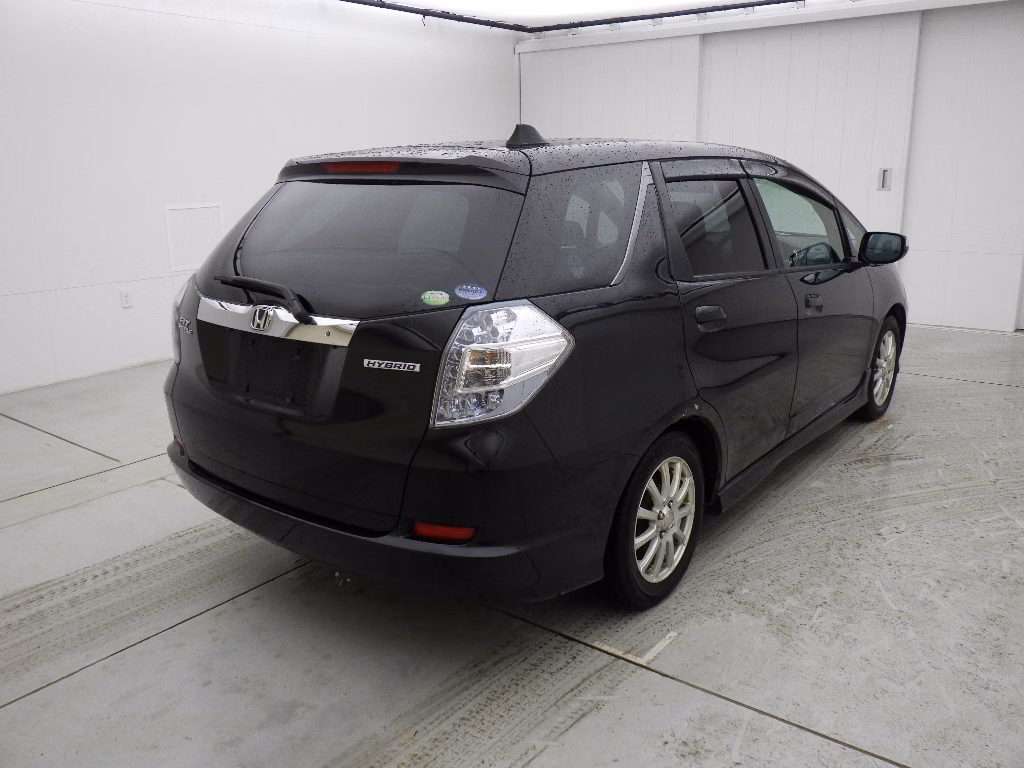 HONDA FIT SHUTTLE