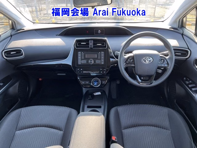 TOYOTA PRIUS PHV