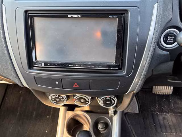 MITSUBISHI RVR