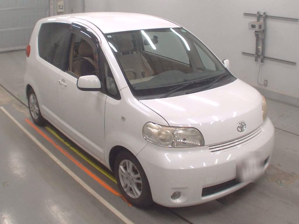 TOYOTA PORTE