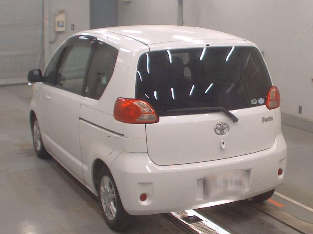 TOYOTA PORTE