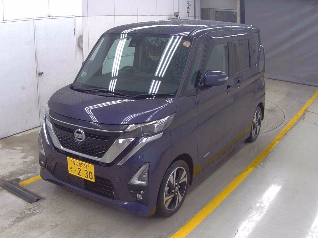 NISSAN ROOX