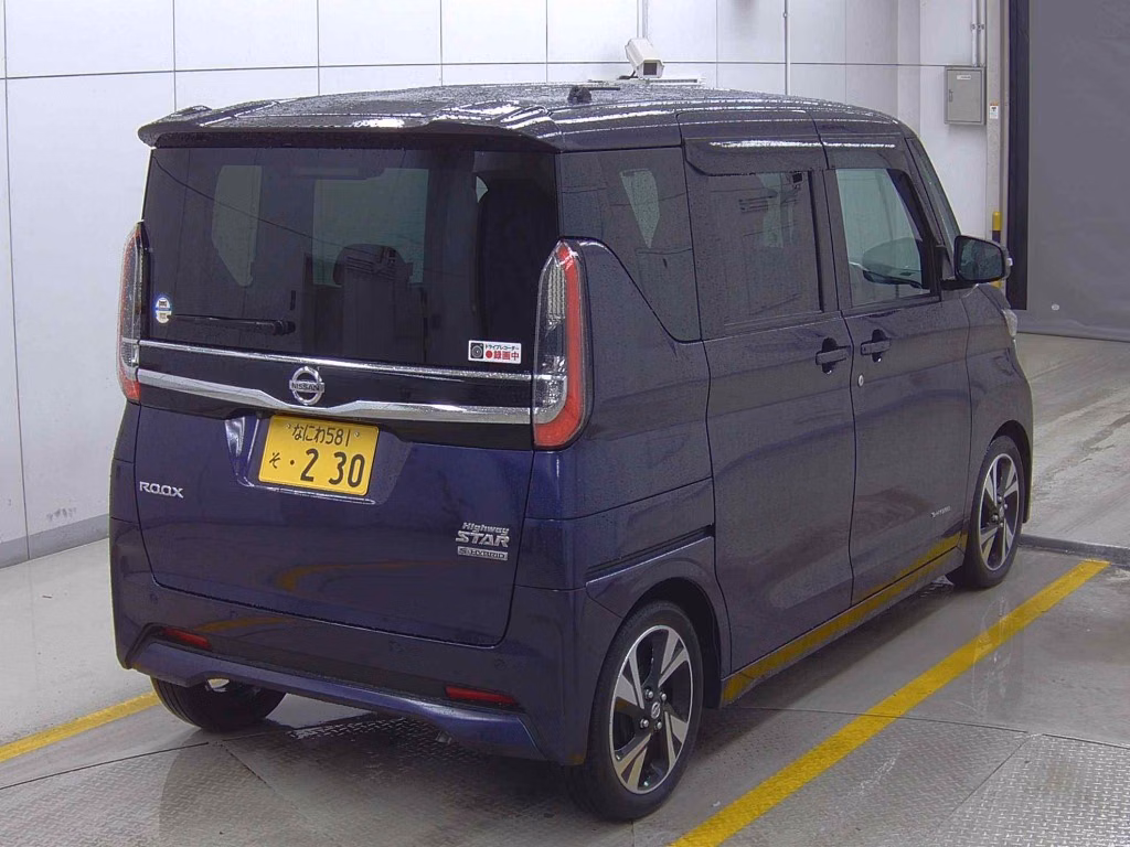 NISSAN ROOX